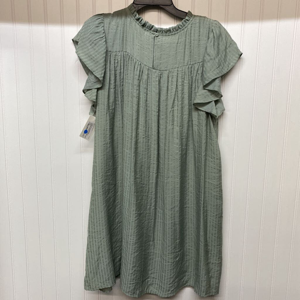 RUFFLED SLEEVED DRESS