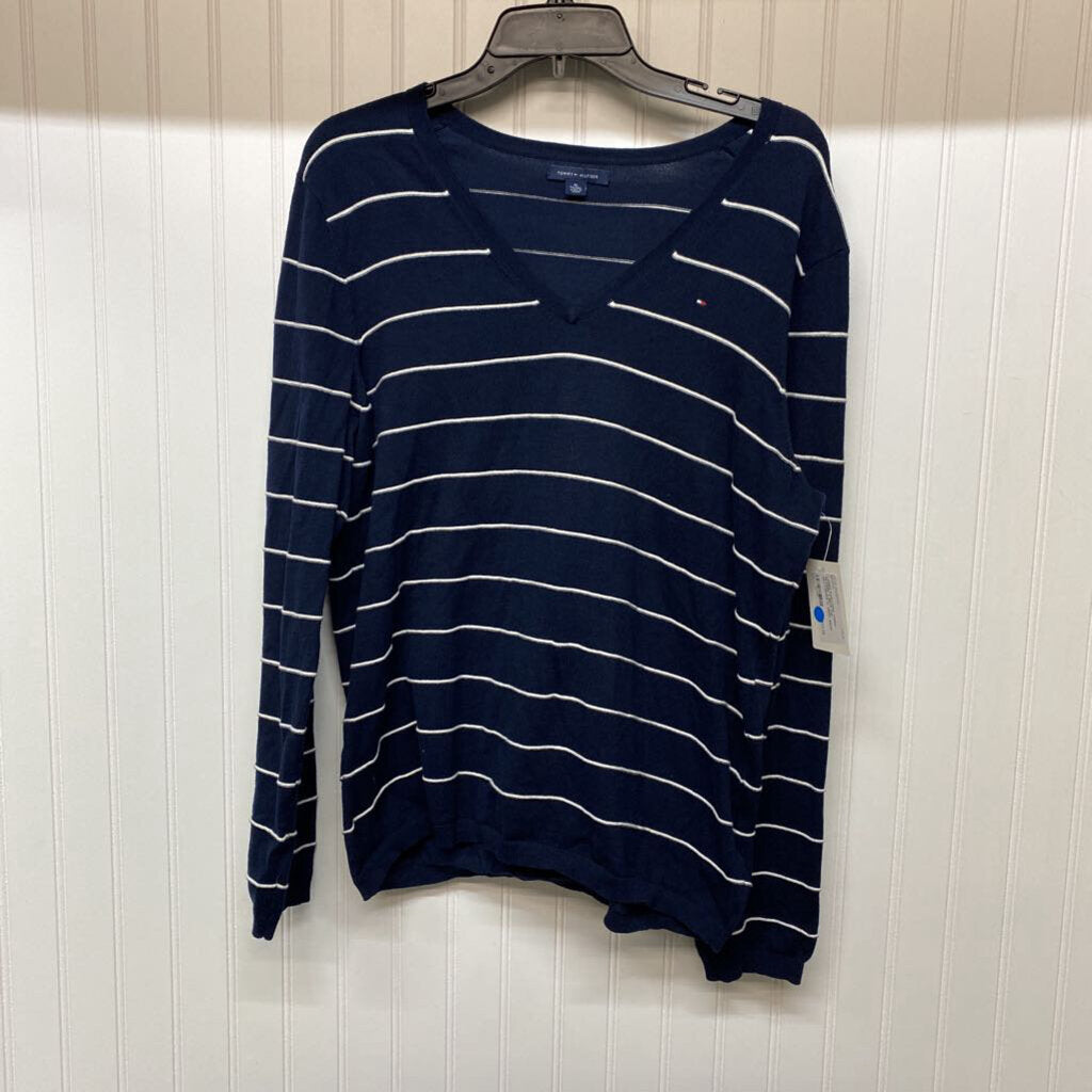 V NECK TOP