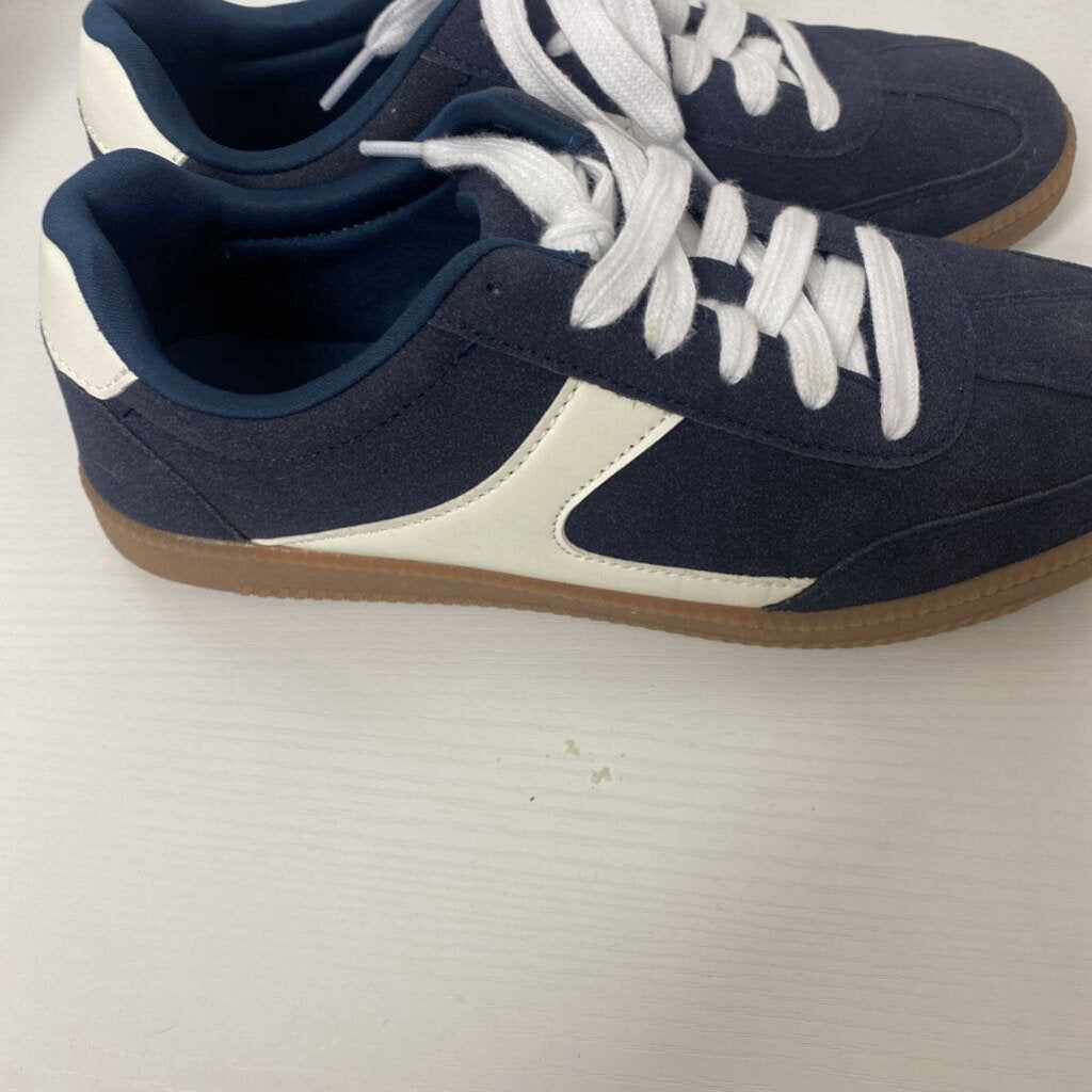 BLUE SUEDE TENNIS SHOES