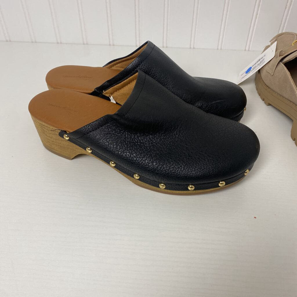 BLACK MULES