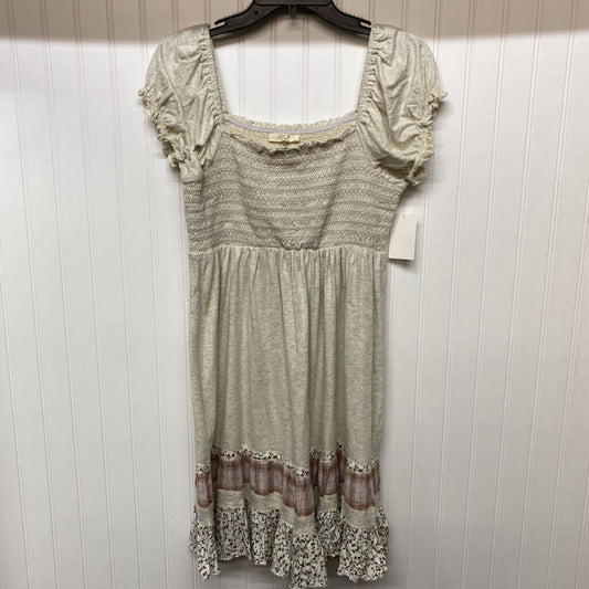 SHORT SLEEVE KNIT DRESS