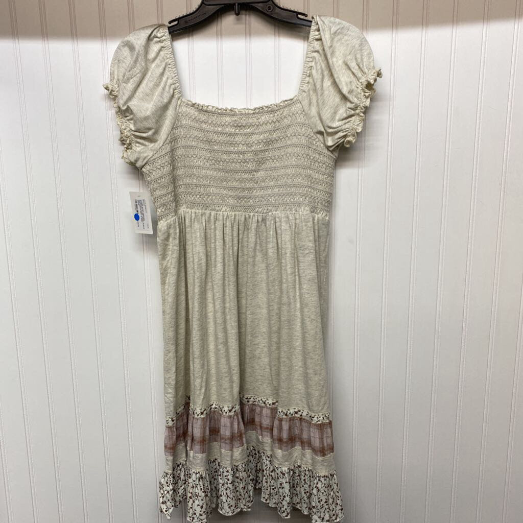 SHORT SLEEVE KNIT DRESS