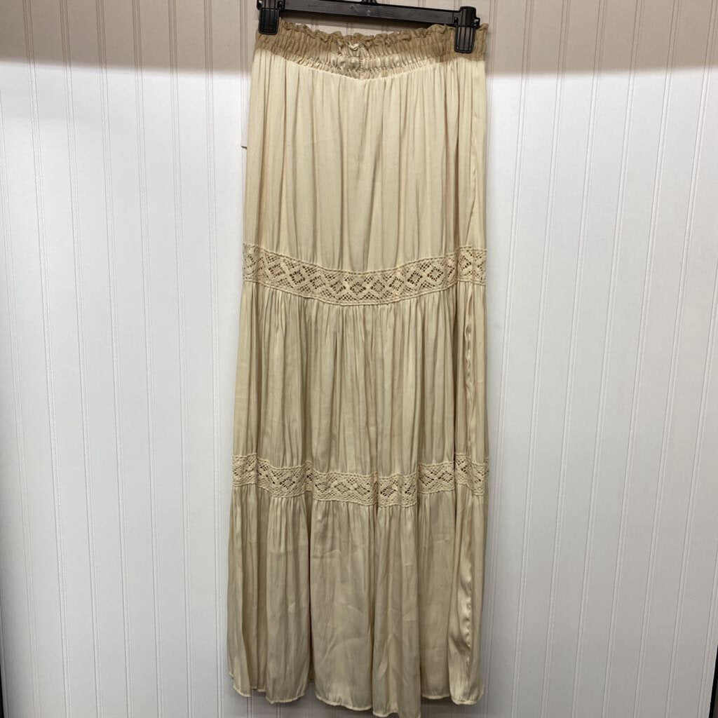 LONG THREE TIERRED SKIRT