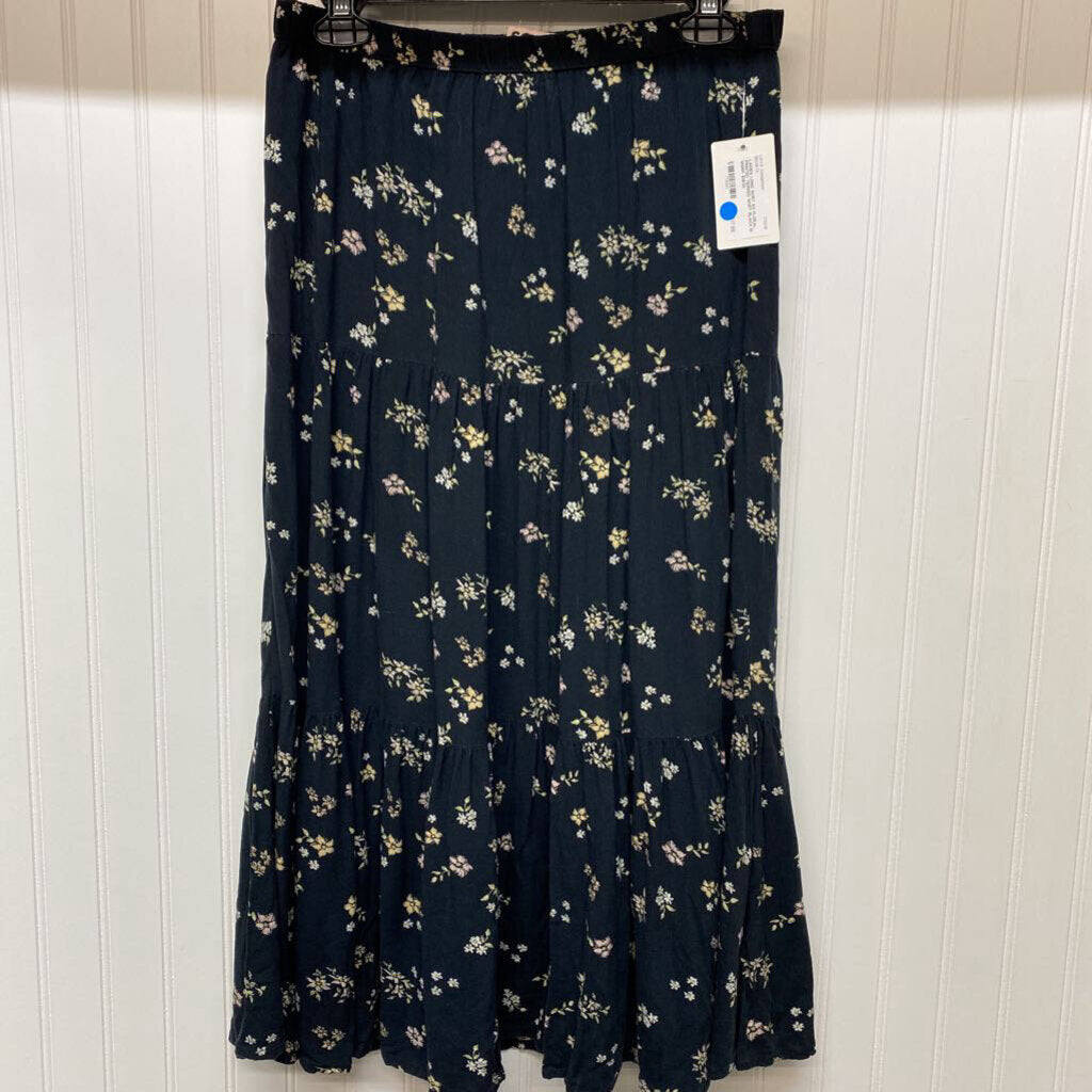 FLORAL PRINTED TIERRED SKIRT