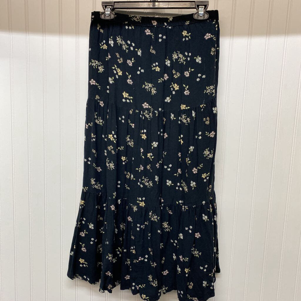 FLORAL PRINTED TIERRED SKIRT