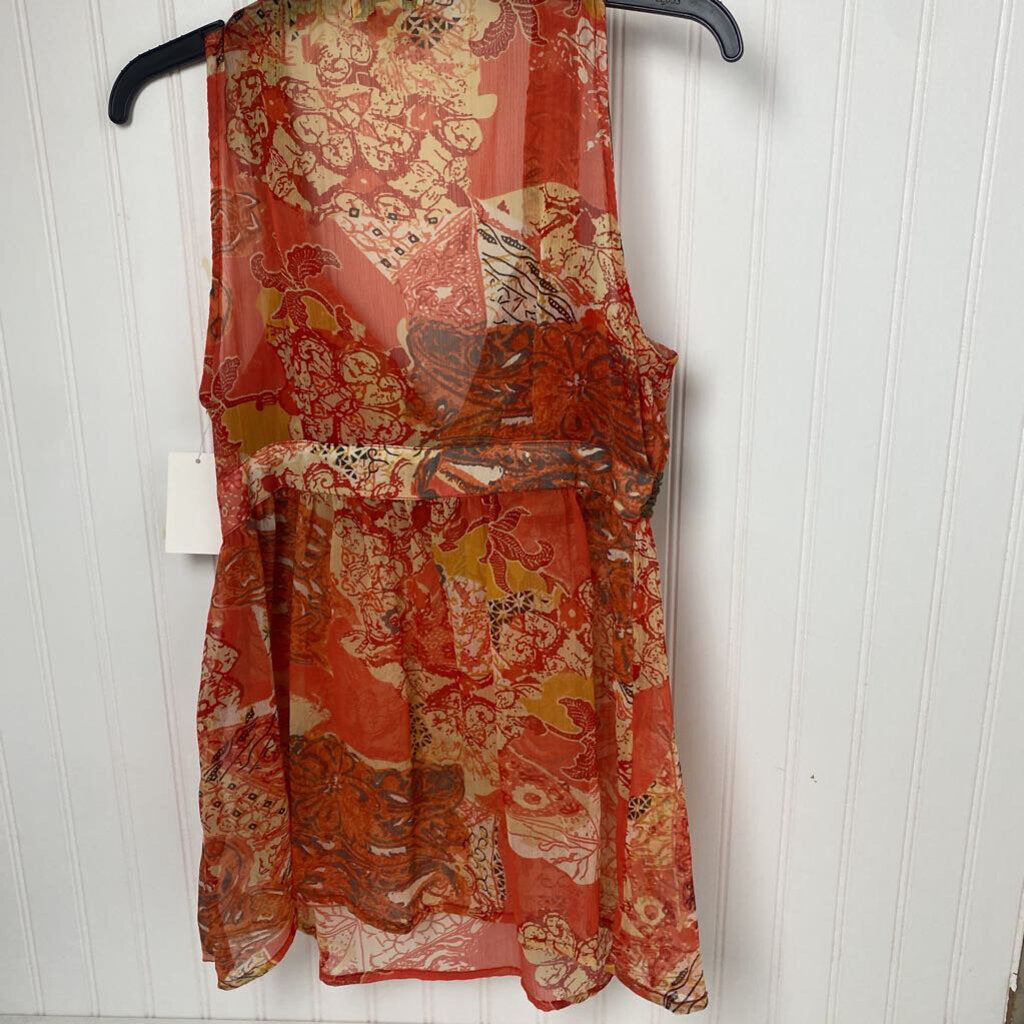 SHEAR SLEEVLESS TOP