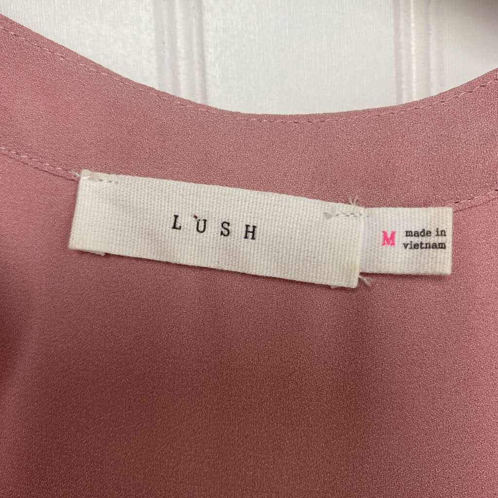 SLEEVLESS V NECK TOP