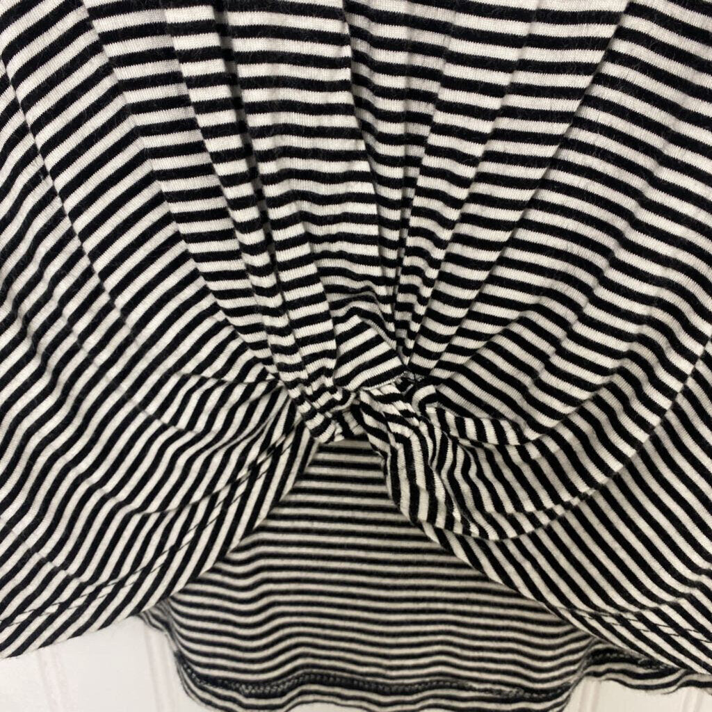 STRIPED SHORT SLEEVED