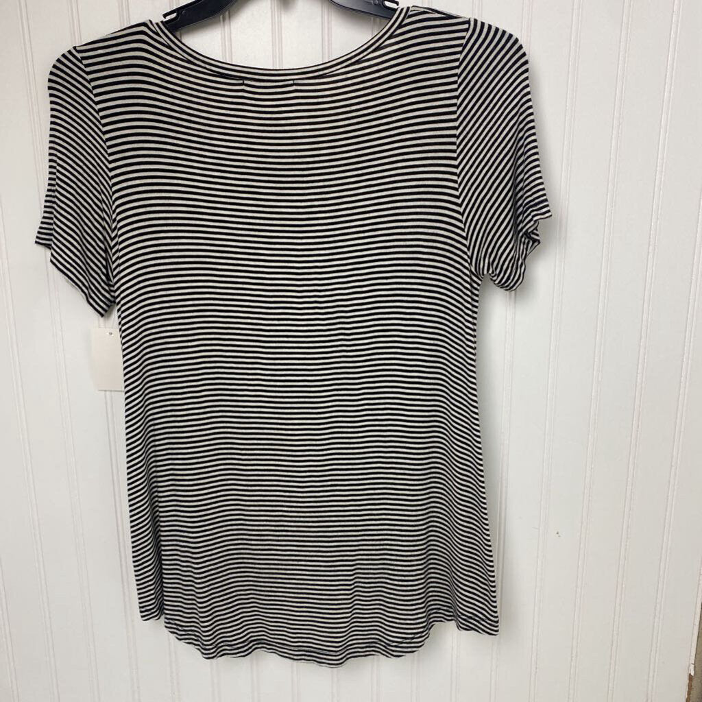 STRIPED SHORT SLEEVED