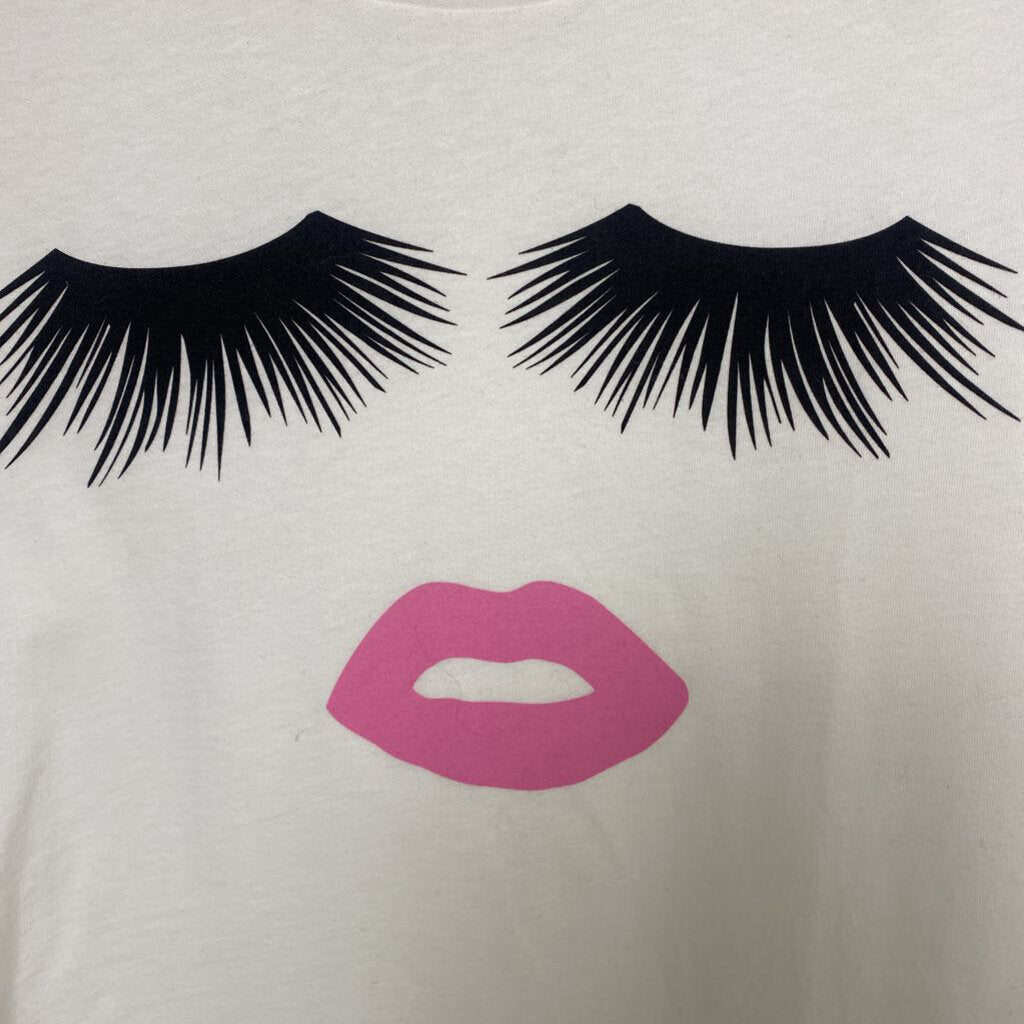 EYE LASH GRAPHIC TEE