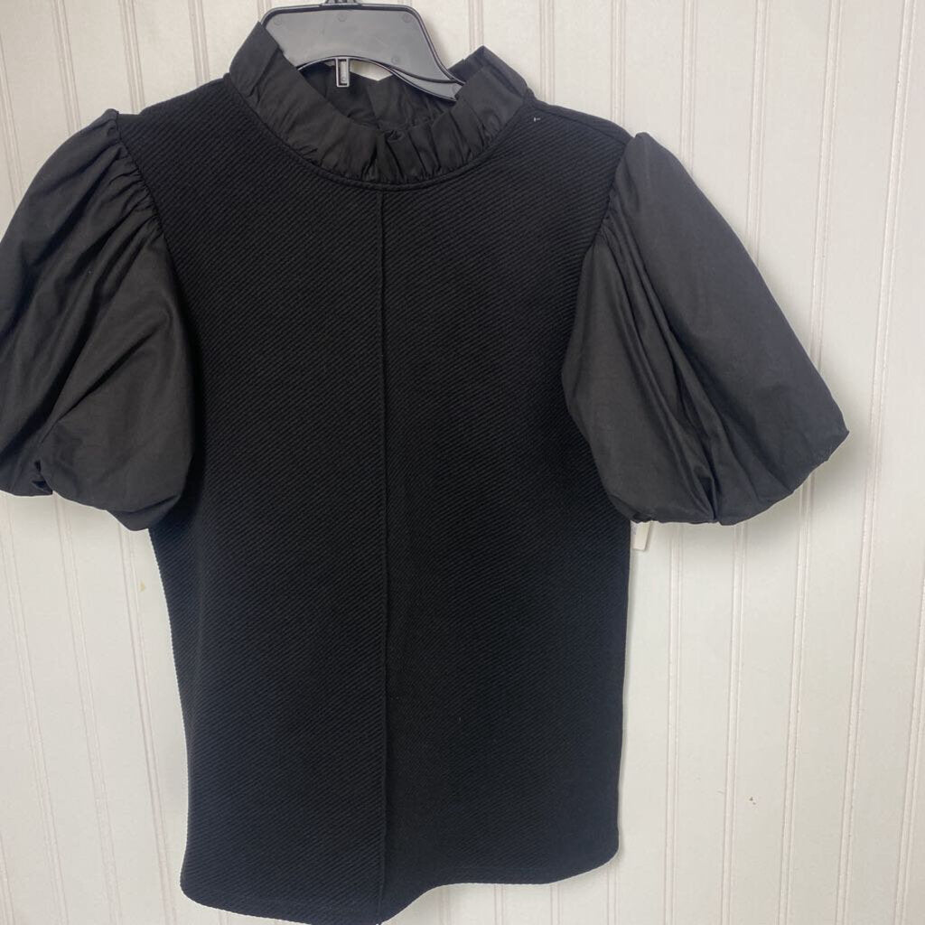 PUFFY SHORT SLEEVED TOP