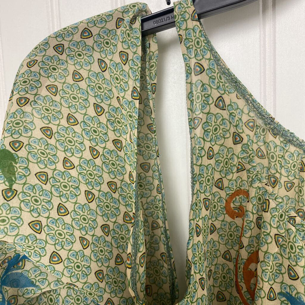 OPEN SHOULDER SHEAR TOP