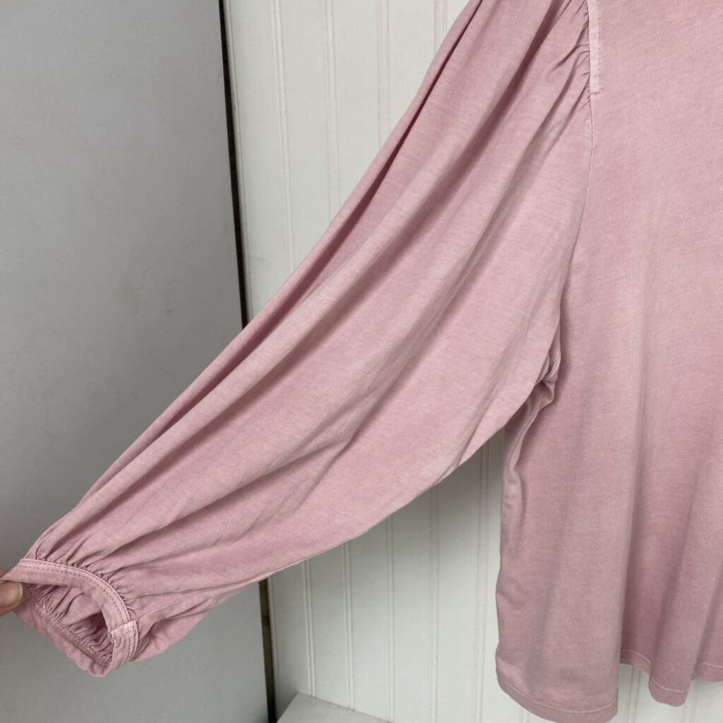 GATHERED SLEEVE SHIRT