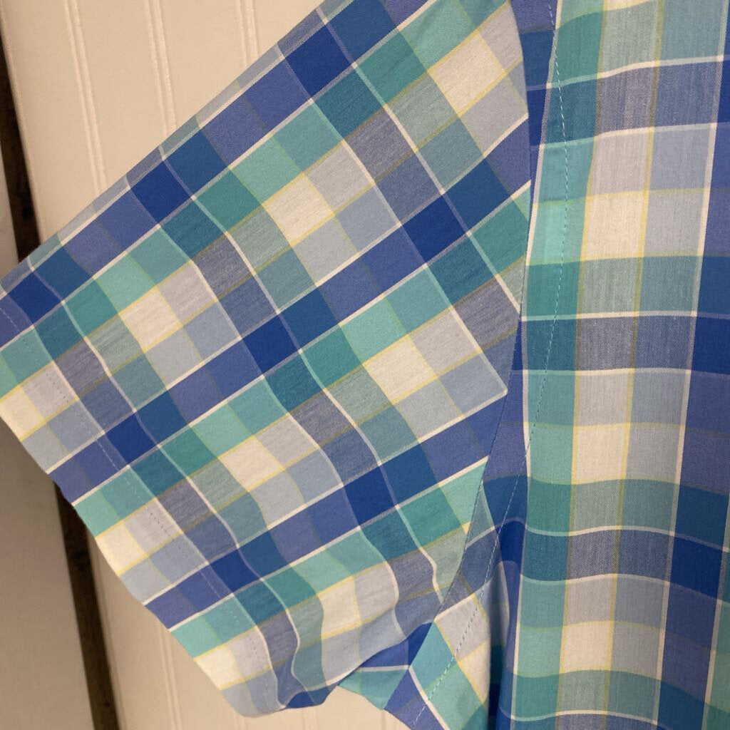 BUTTON DOWN DRESS SHIRT