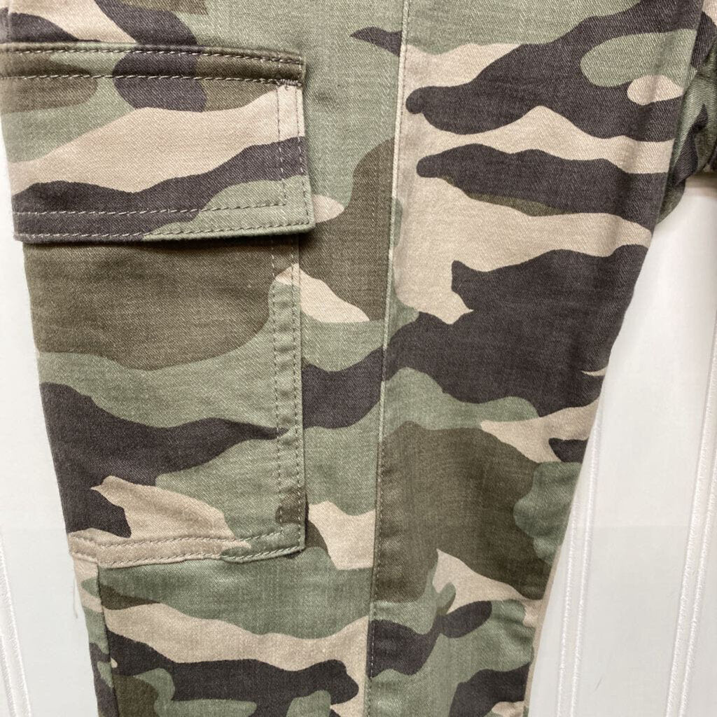 CAMO CARGO PANTS