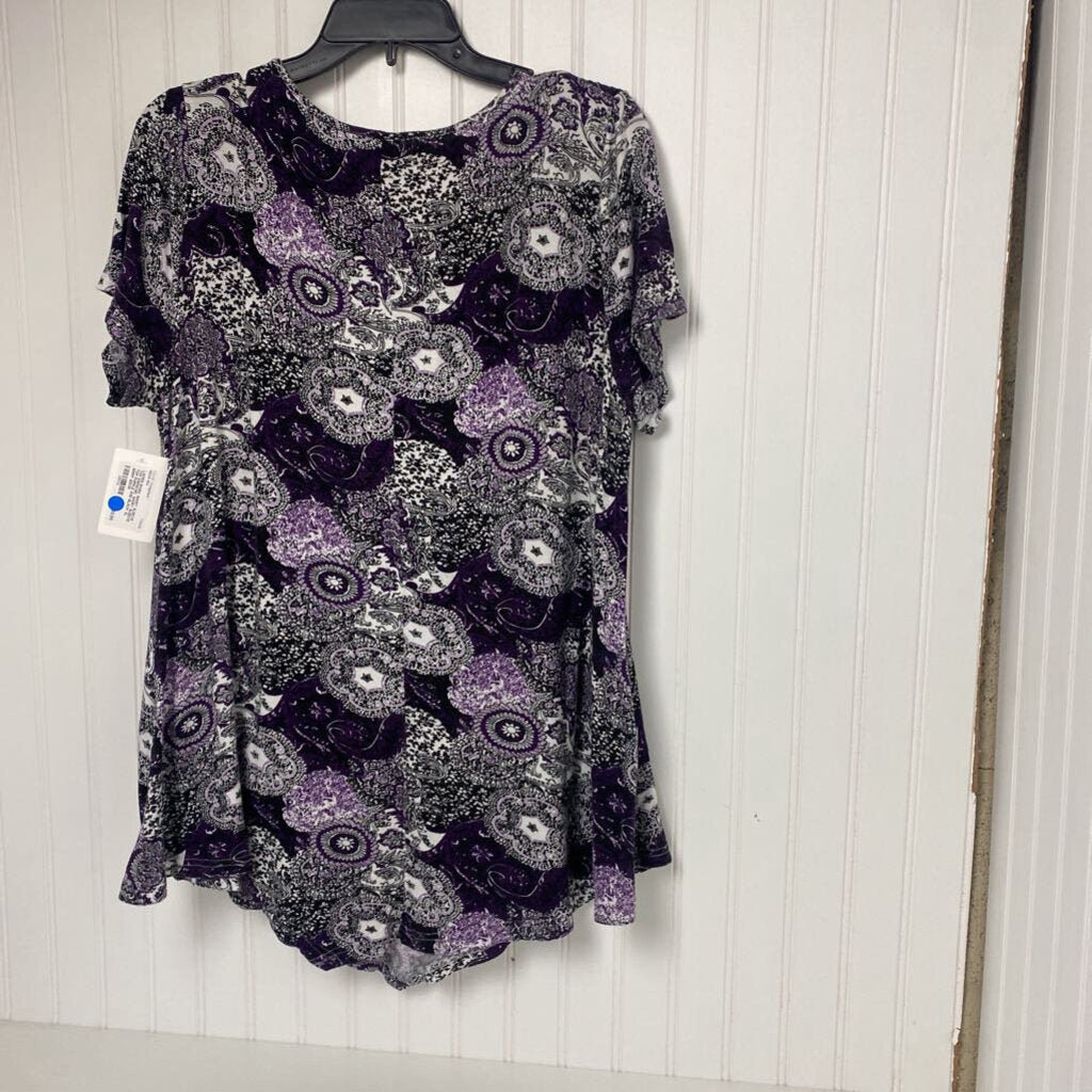 SHORT SLEEVE TOP