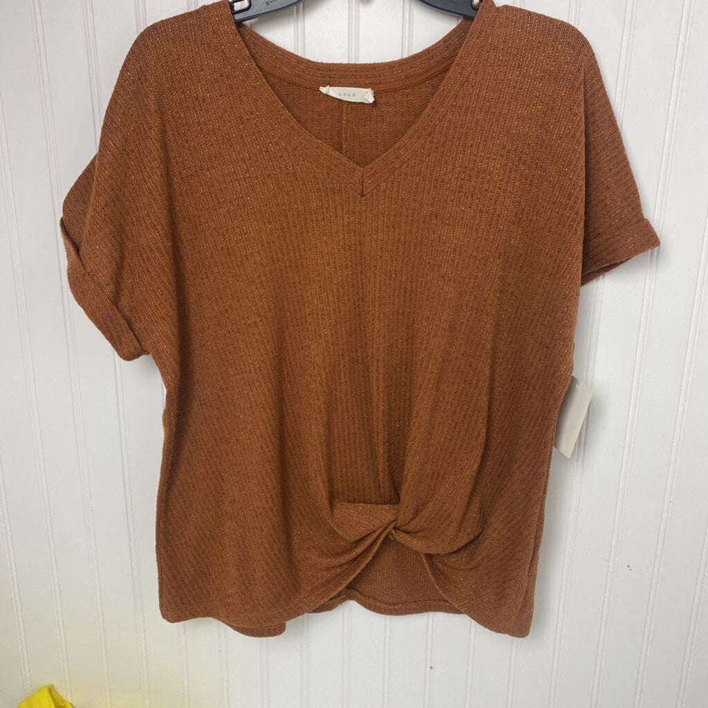 SHORT SLEEVE TOP