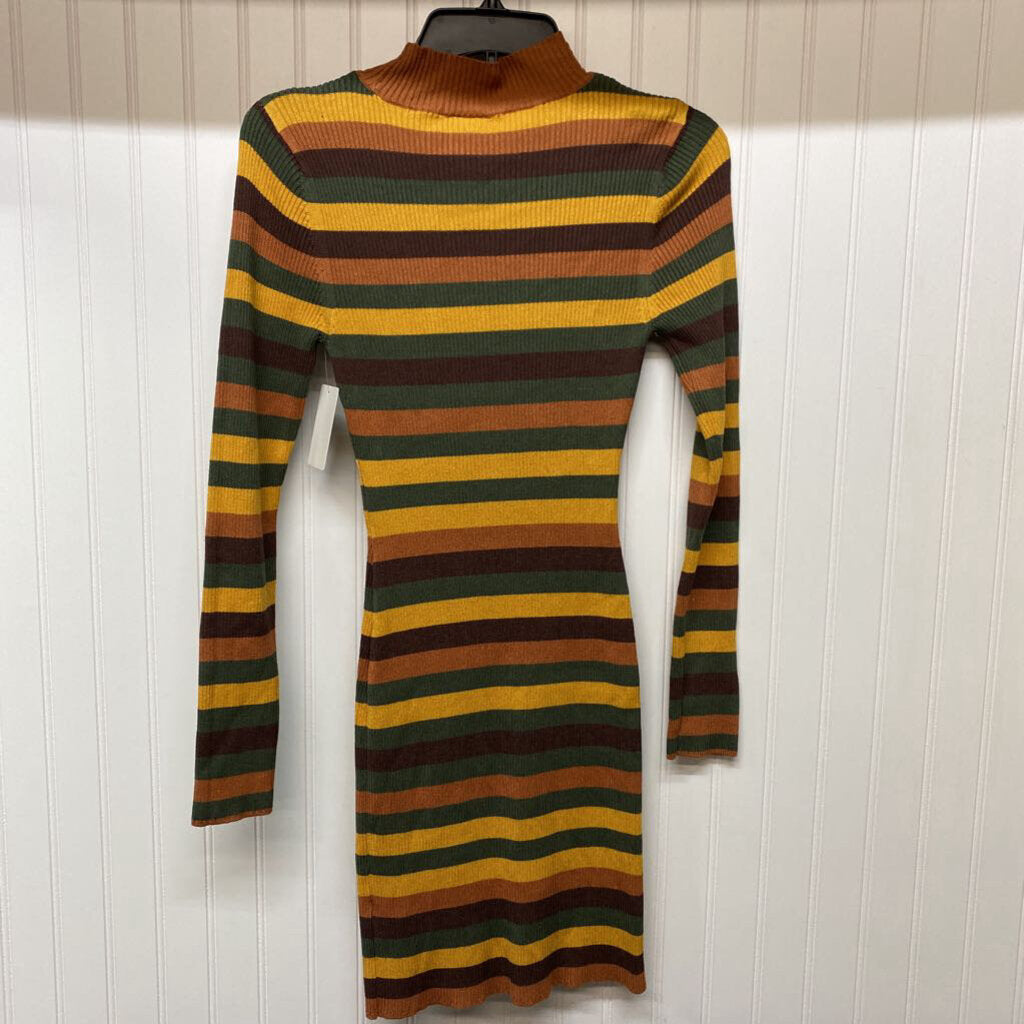 SHORT EVERYDAY DRESS