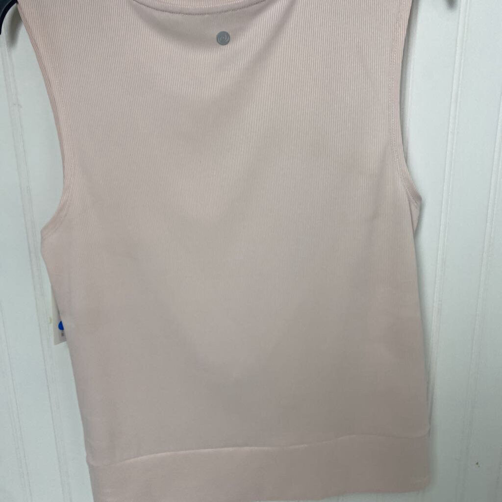 GATHERED FRONT SLEEVLESS TOP