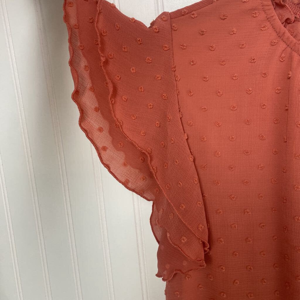 TEXTURED SHORT SLEEVE