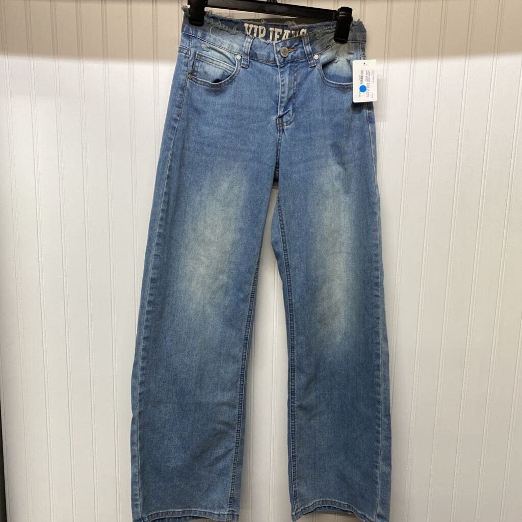 WIDE LEGGED JEANS