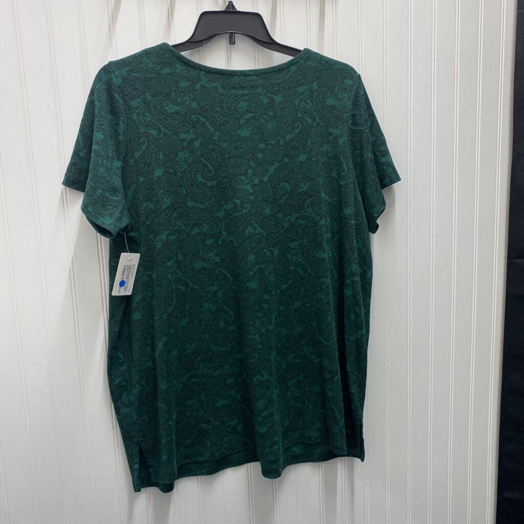 V NECK SHORT SLEEVED