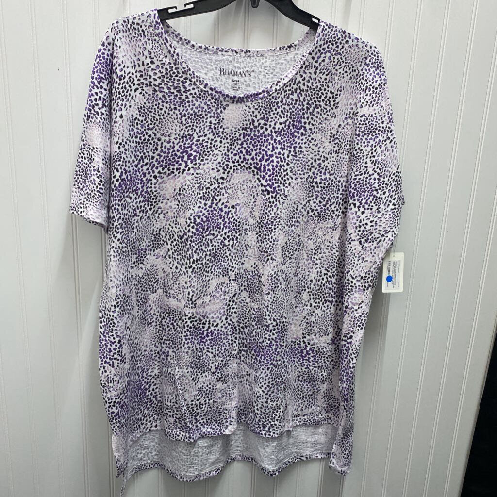 SHORT SLEEVED TOP
