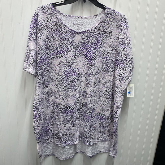 SHORT SLEEVED TOP