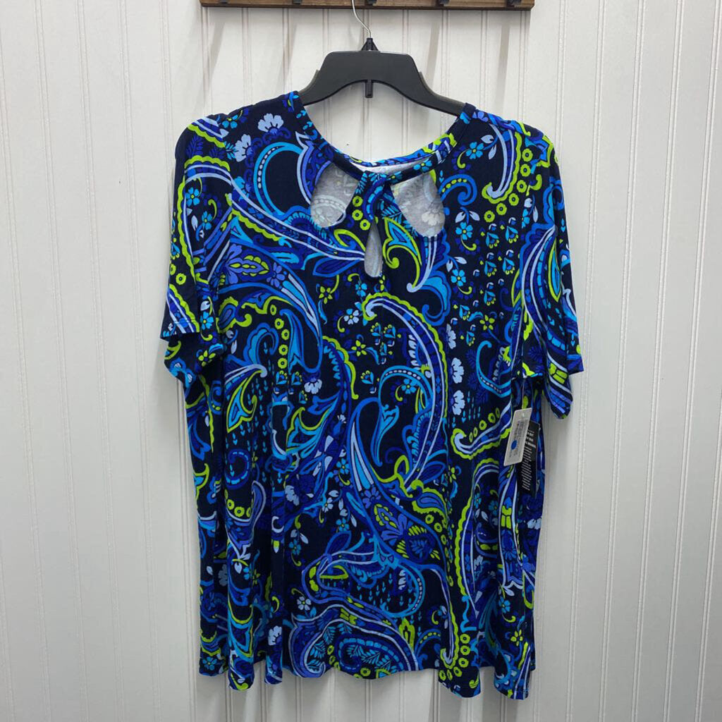 SHORT SLEEVED WITH CUT OUTS