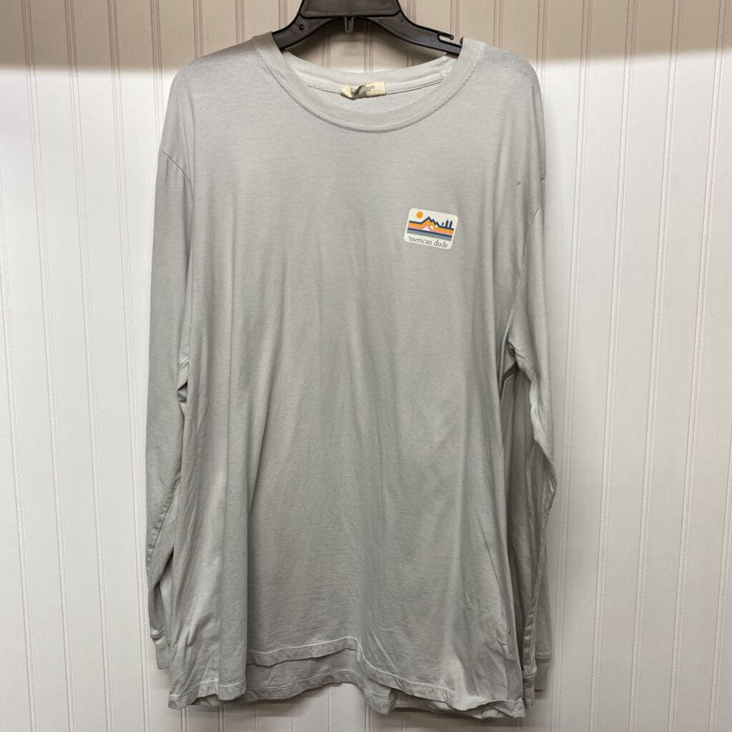 LONG SLEEVED GRPHIC TEE