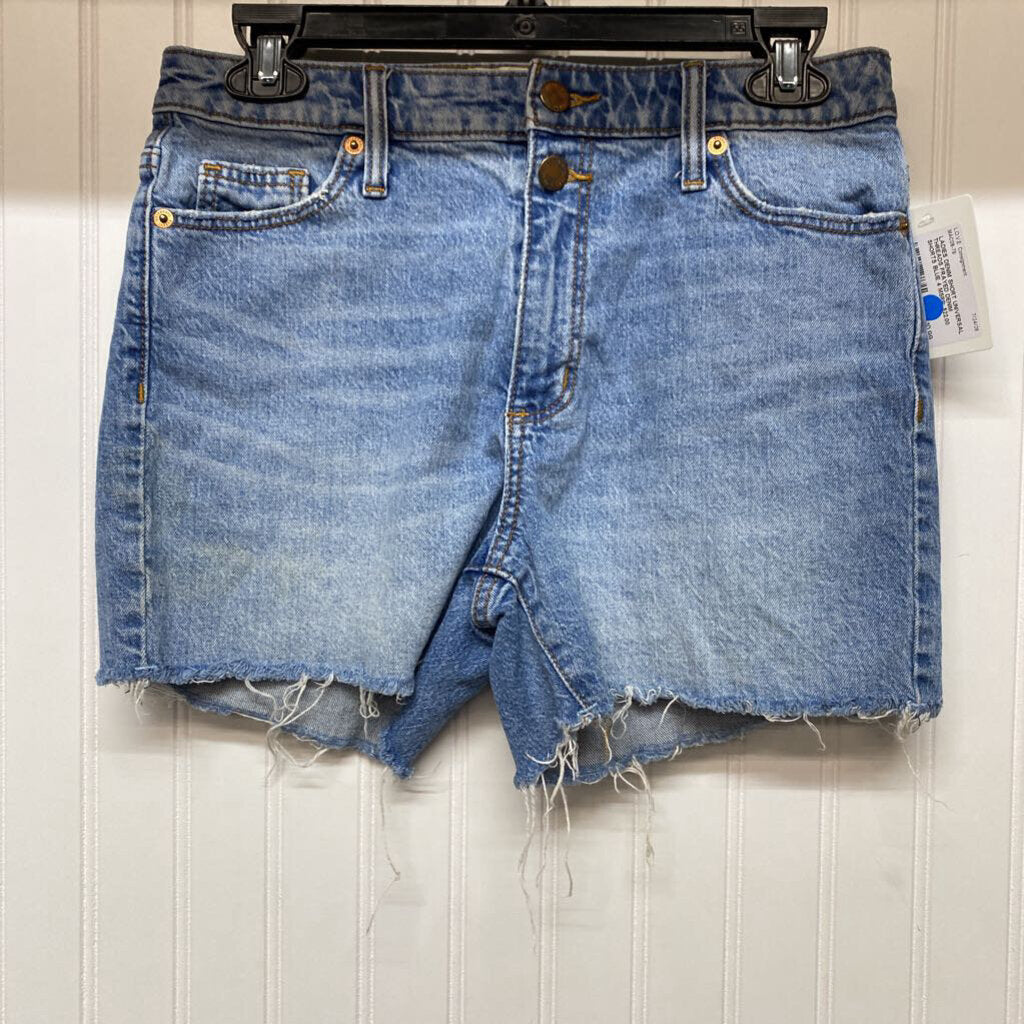 FRAYED DENIM SHORTS