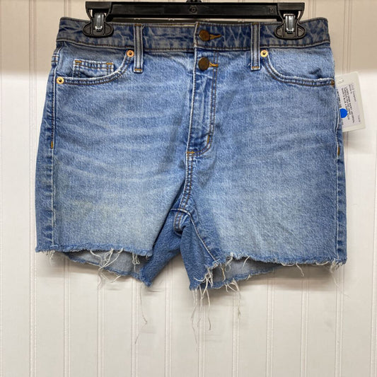 FRAYED DENIM SHORTS