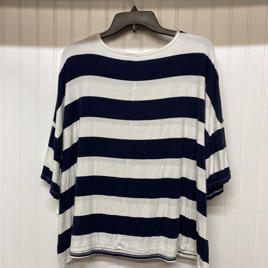 STRIPED SHORT SLEEVED