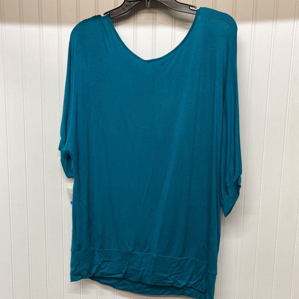 EMBELLISHED SHORT SLEEVE KNIT TOP