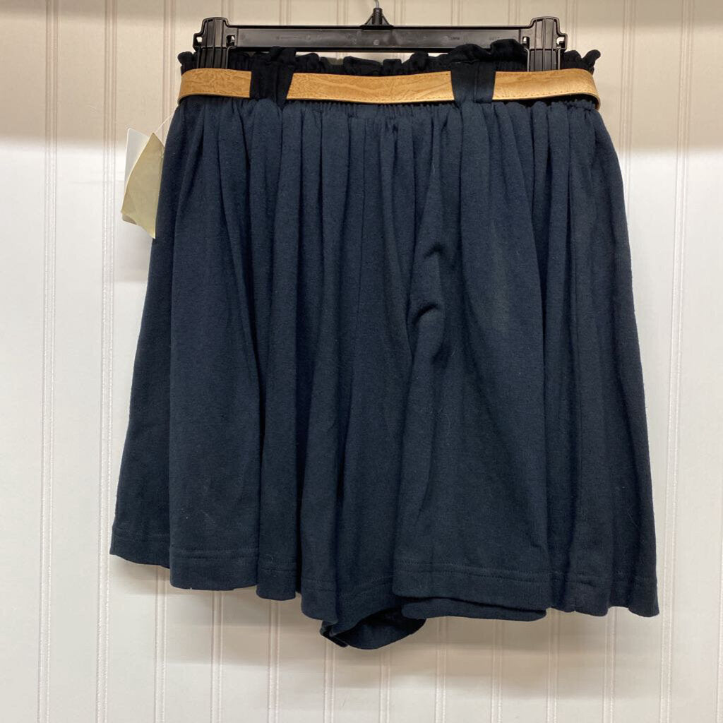 BELTED ELASTIC WAIST SHORTS