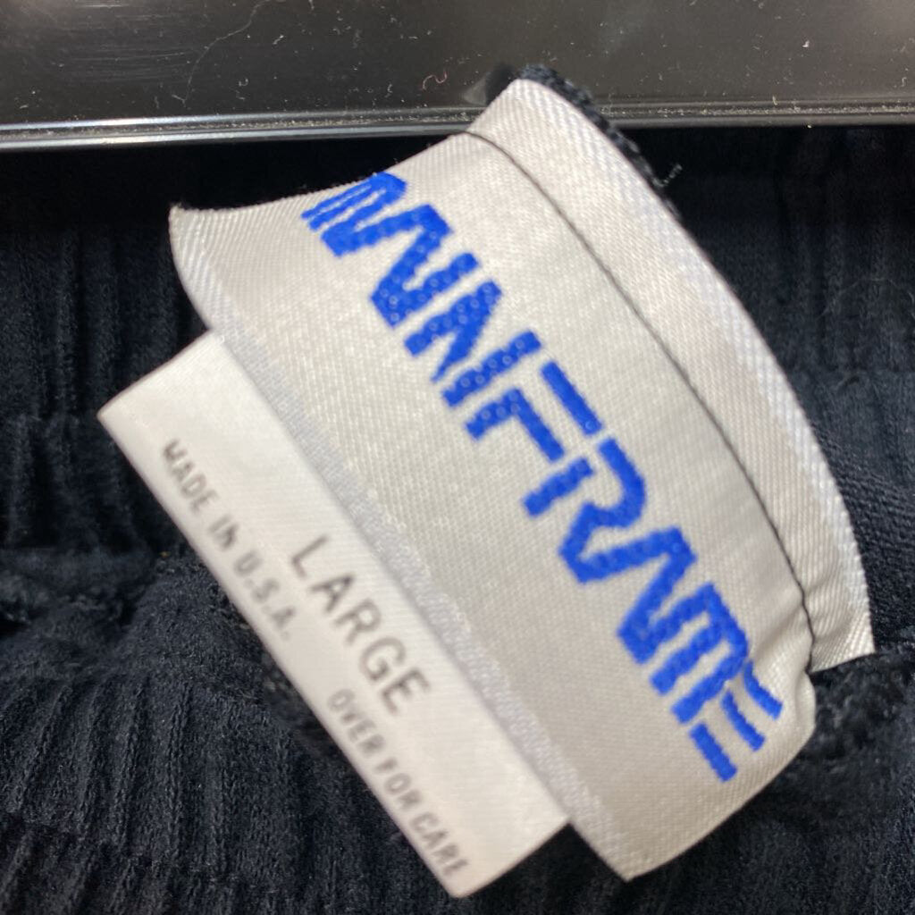BELTED ELASTIC WAIST SHORTS