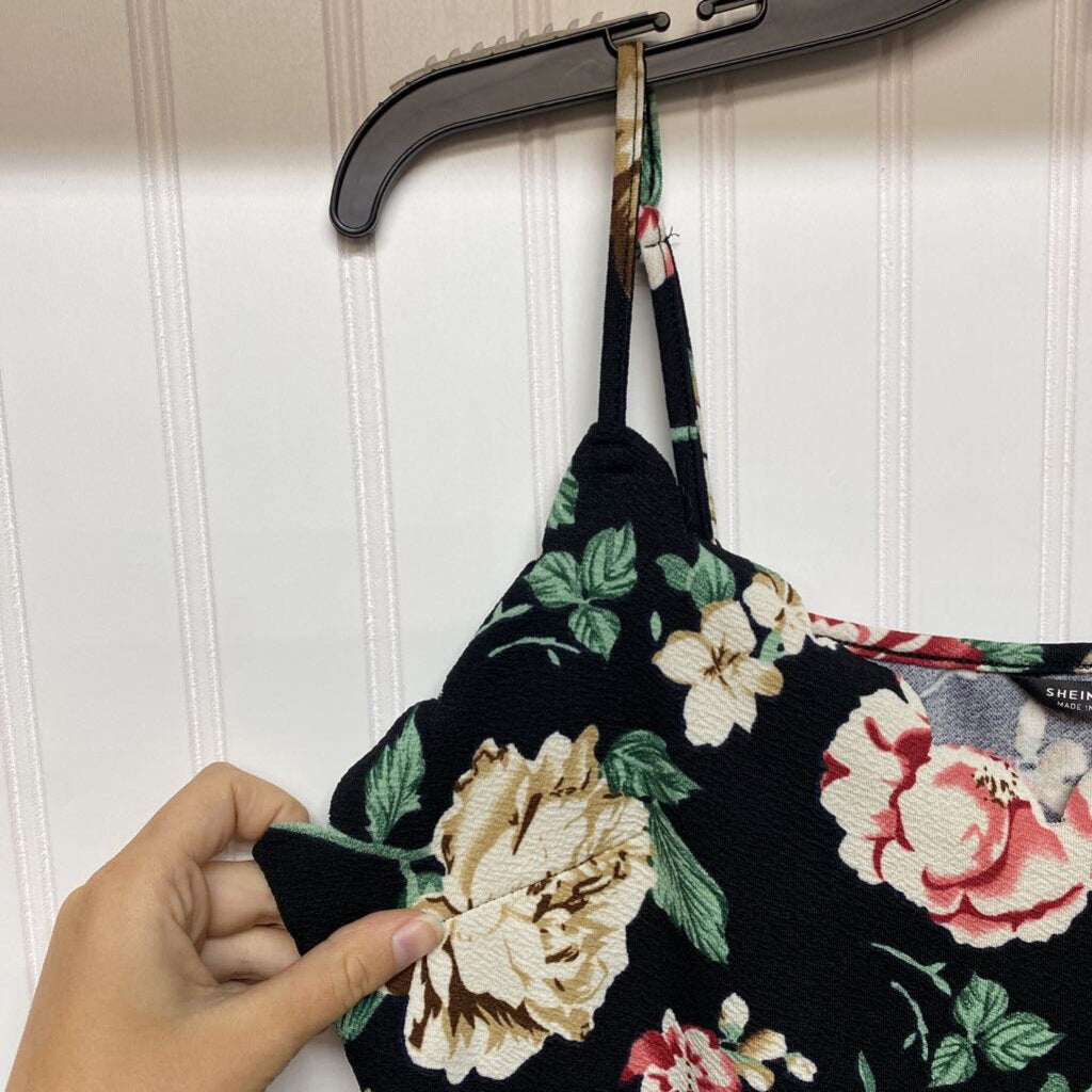 SPAGHETTI STRAP TOP