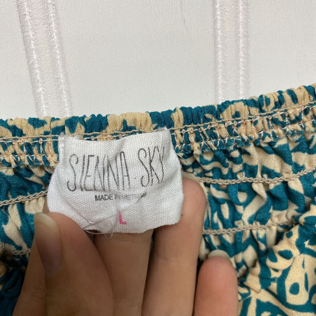 SPAGHETTI STRAP TOP