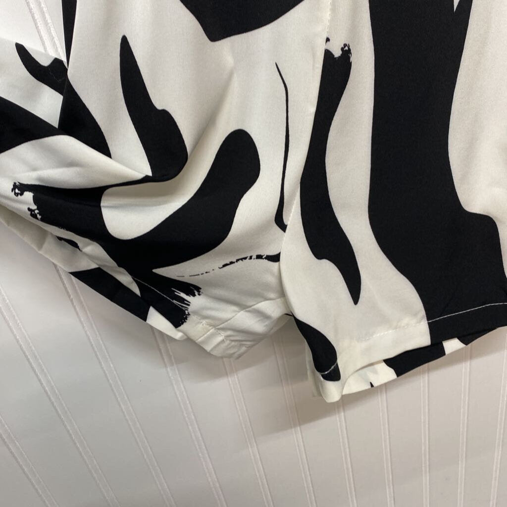 BLACK/WHITE ROMPER