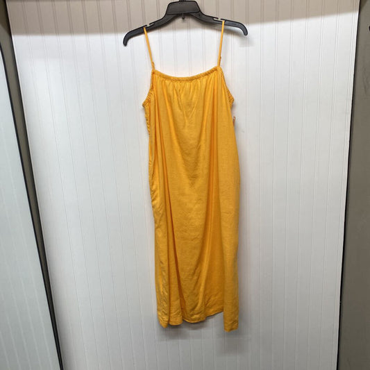 LONG YELLOW DRESS
