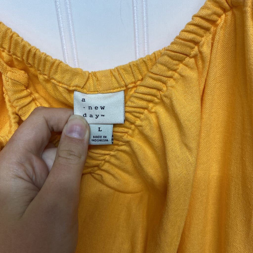 LONG YELLOW DRESS
