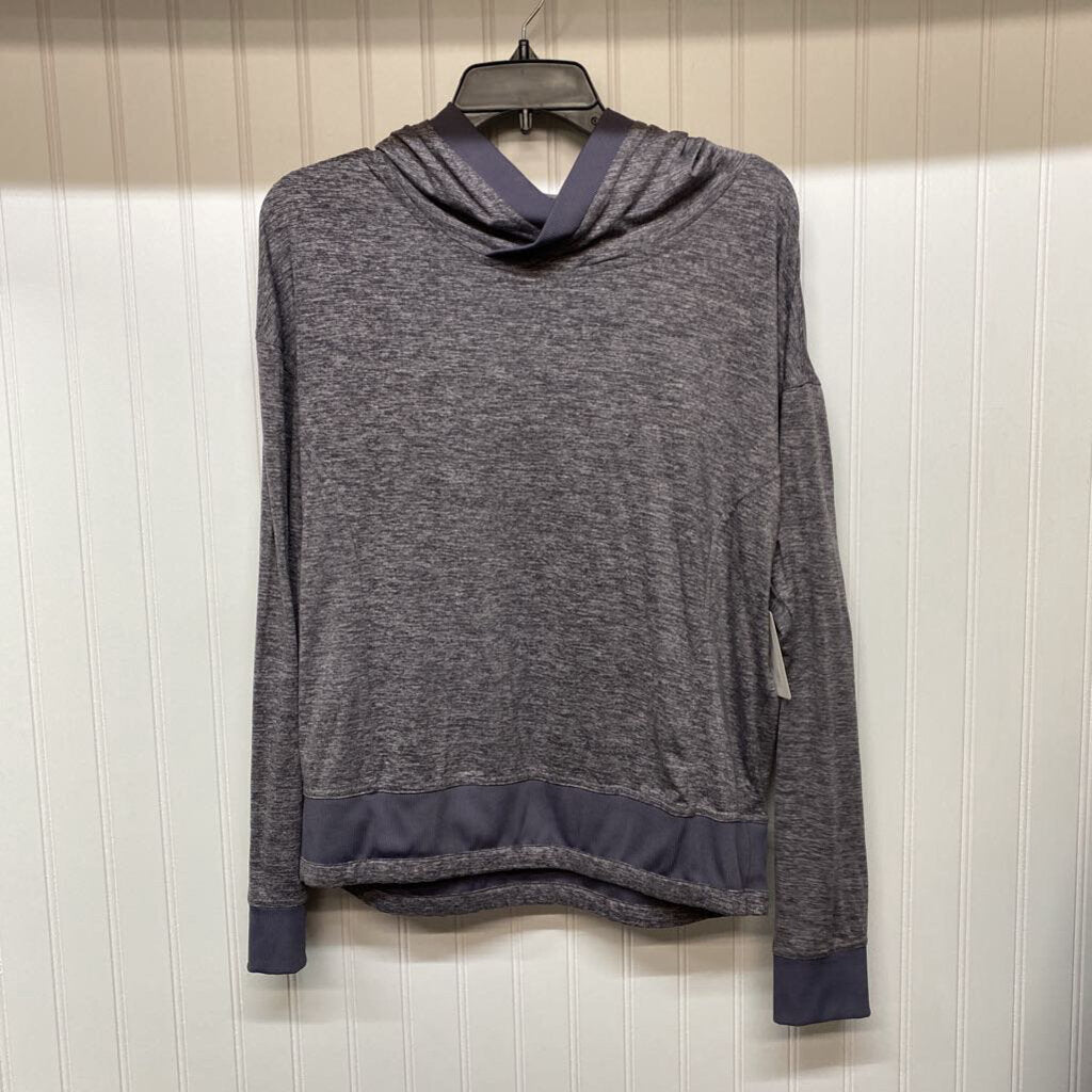 LONG SLEEVE HOODED TOP