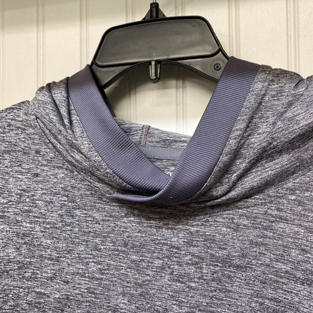 LONG SLEEVE HOODED TOP
