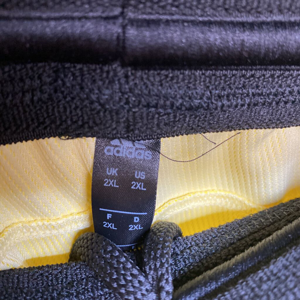 YELLOW SHORTS