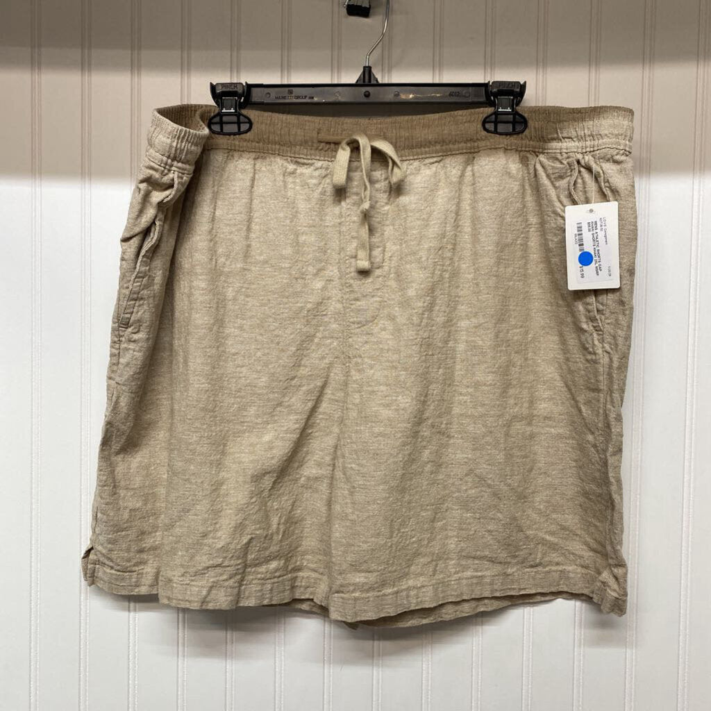 KHAKI SHORTS