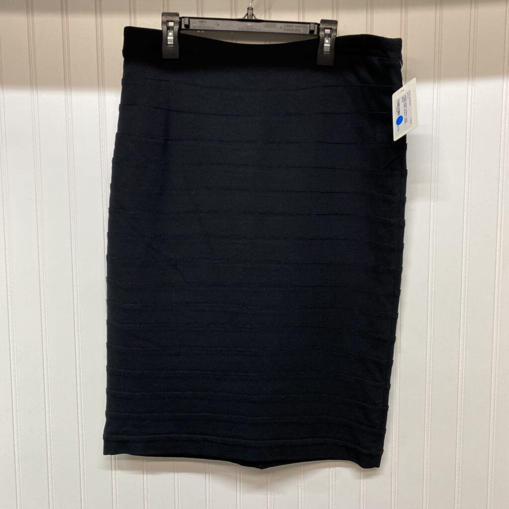 LADIES SKIRT