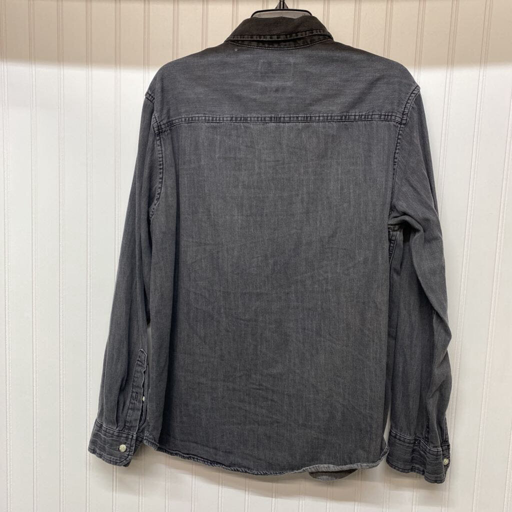 GRAY BUTTON UP