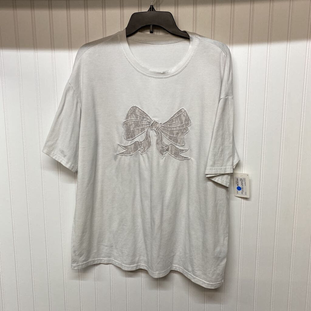 BOW GRAPHIC T