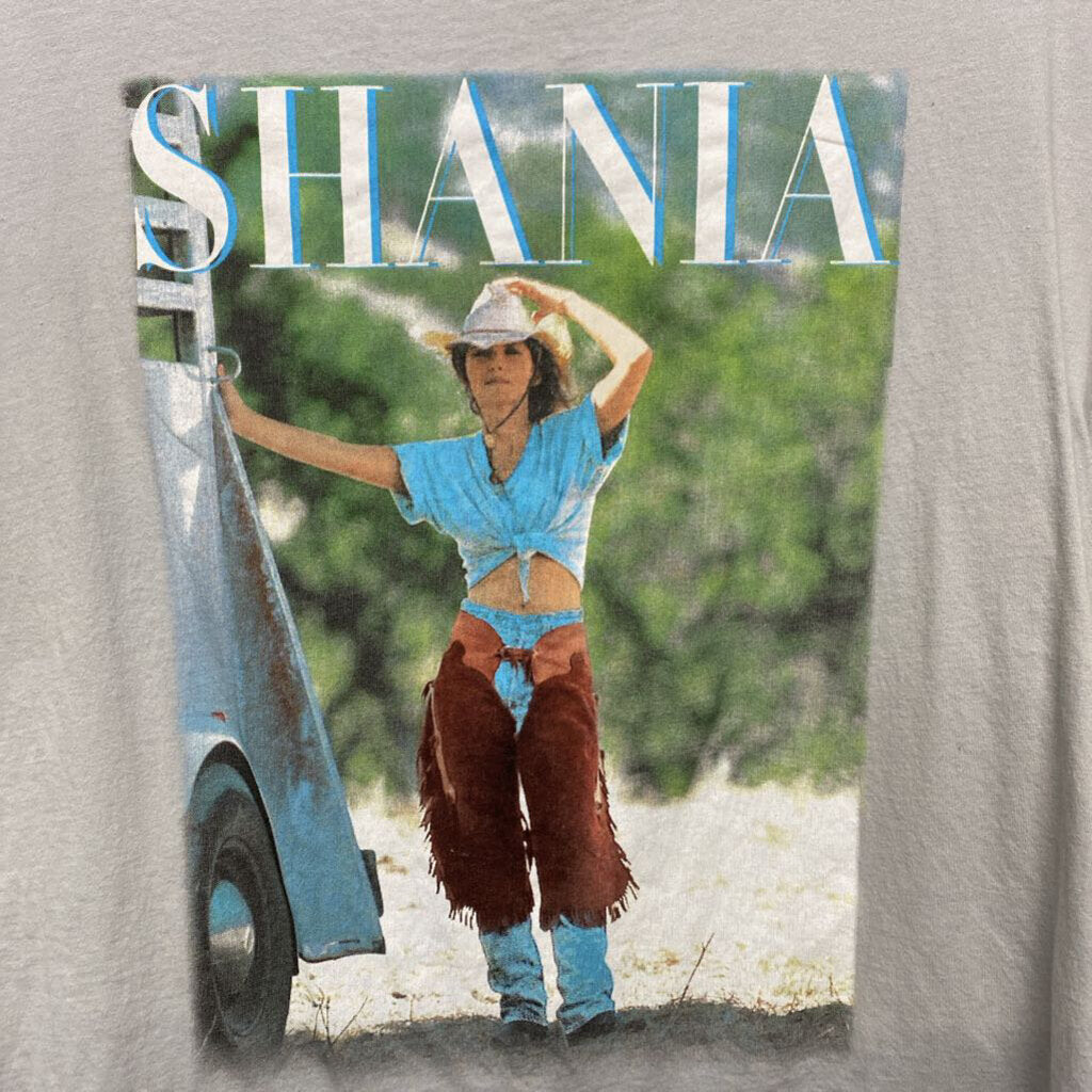 SHANIA GRAPHIC T