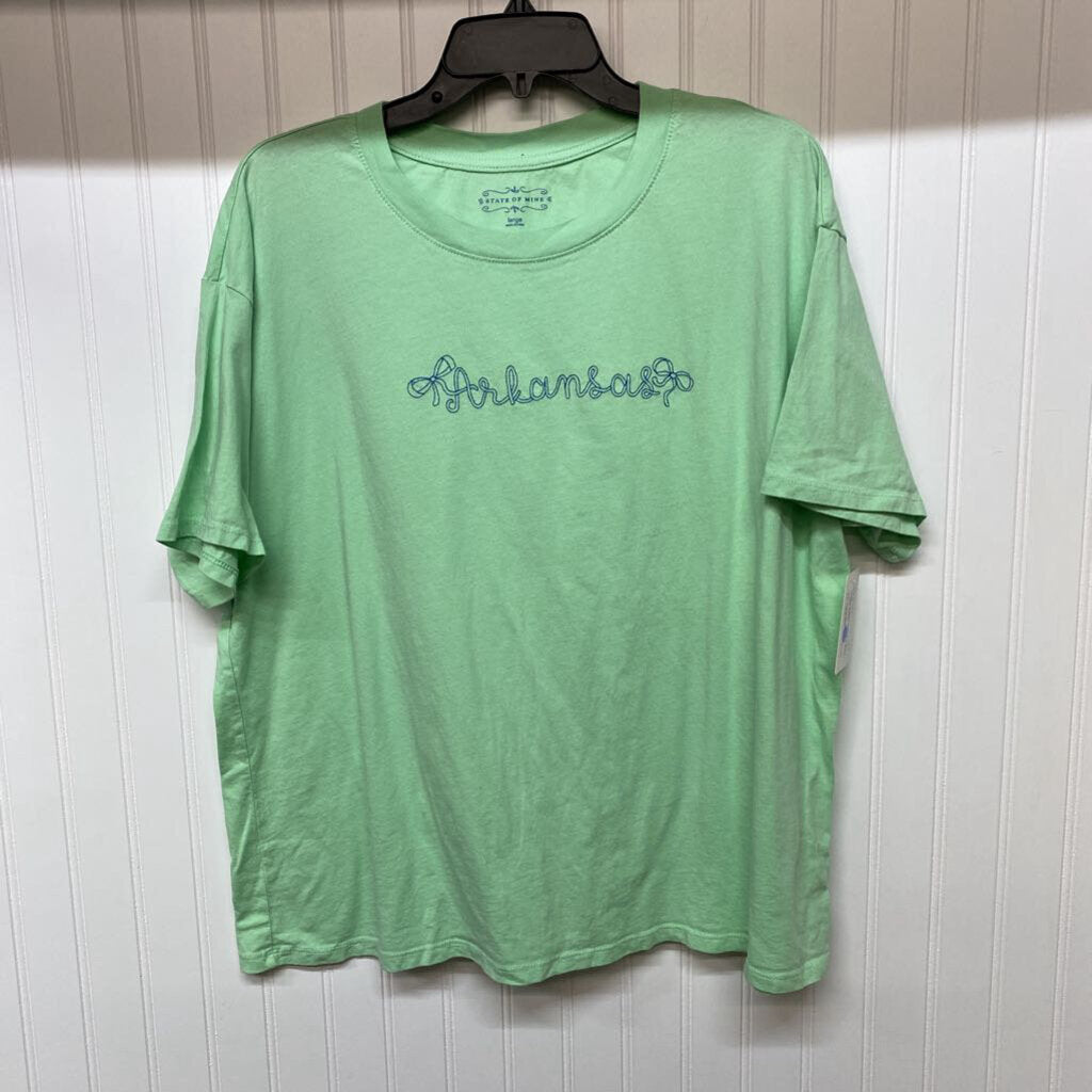 GREEN GRAPHIC T